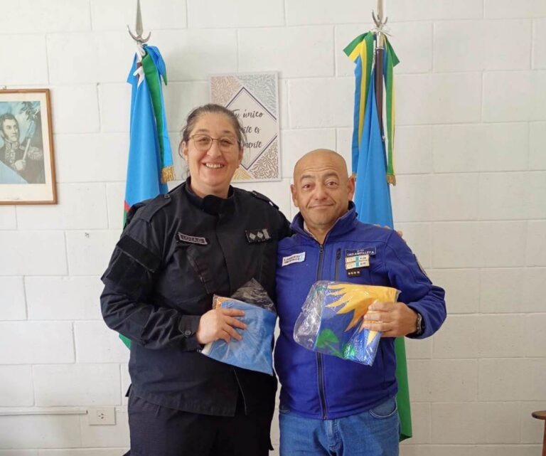 La Unidad 17 Urdampilleta recibió banderas de ceremonia